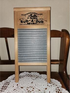 Vintage-Style Rub-A-Dub Mini Washboard – Lehman 18 x 9 Wood & Metal